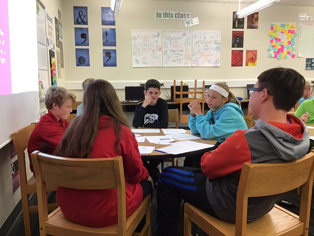 We’re reflecting and discussing the importance of volunteering after our morning of giving back to the community. Students read articles about volunteering and used their own experiences from their Day of Service to power this Socratic circle! <a href="/CSTWildcatsMS/">ChisholmTrailMS</a> #BeCST #big3