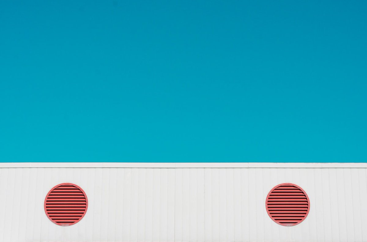 A #smartbuilding is an ecosystem, a lively #entity with many interconnected #devices  that communicates and depend on each another, sharing available #resources ow.ly/LnyP30oEyNH