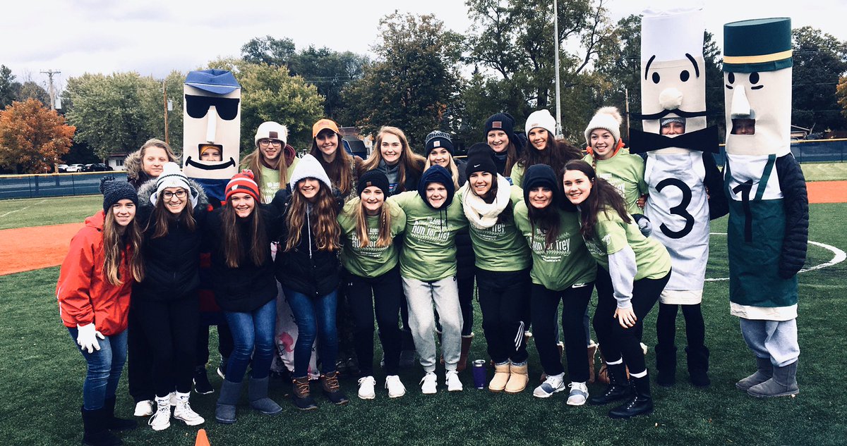 VballFort's tweet image. This past weekend the Fort Girls Volleyball Team got a chance to team up with the Whitewater Girls Volleyball team and give back to an amazing cause @TreysField for the 7th annual Run For Trey. From face painting to obstacle courses we were honored to be a part of it! #1fort