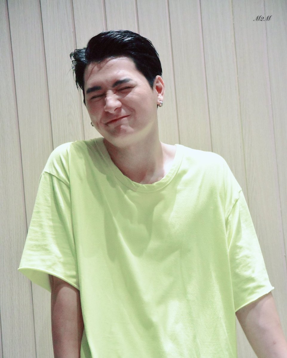 mmi_9489's tweet photo. น่ารักตะมุตะมิ ไม่มีใครเกินคุณพีจริงๆ
#KristPerawat
#GMMTV2020 https://t.co/T9N4c5TXUz