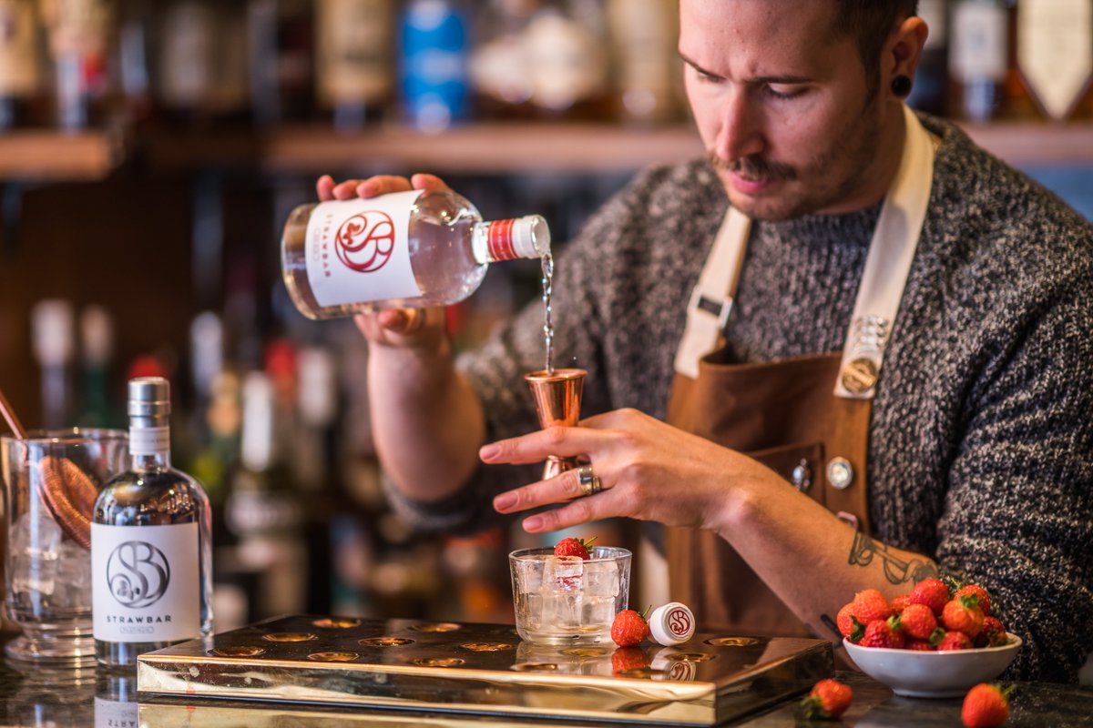 BenFranksWine's tweet image. . @StrawbarSpirit will be #IDE19 @DrinkXpo on 19/20 November at ExCel London. Amazing opportunity to try some of this truly unique spirit. Paired with @DoubleDutchMix mixers. #spirits #cocktails