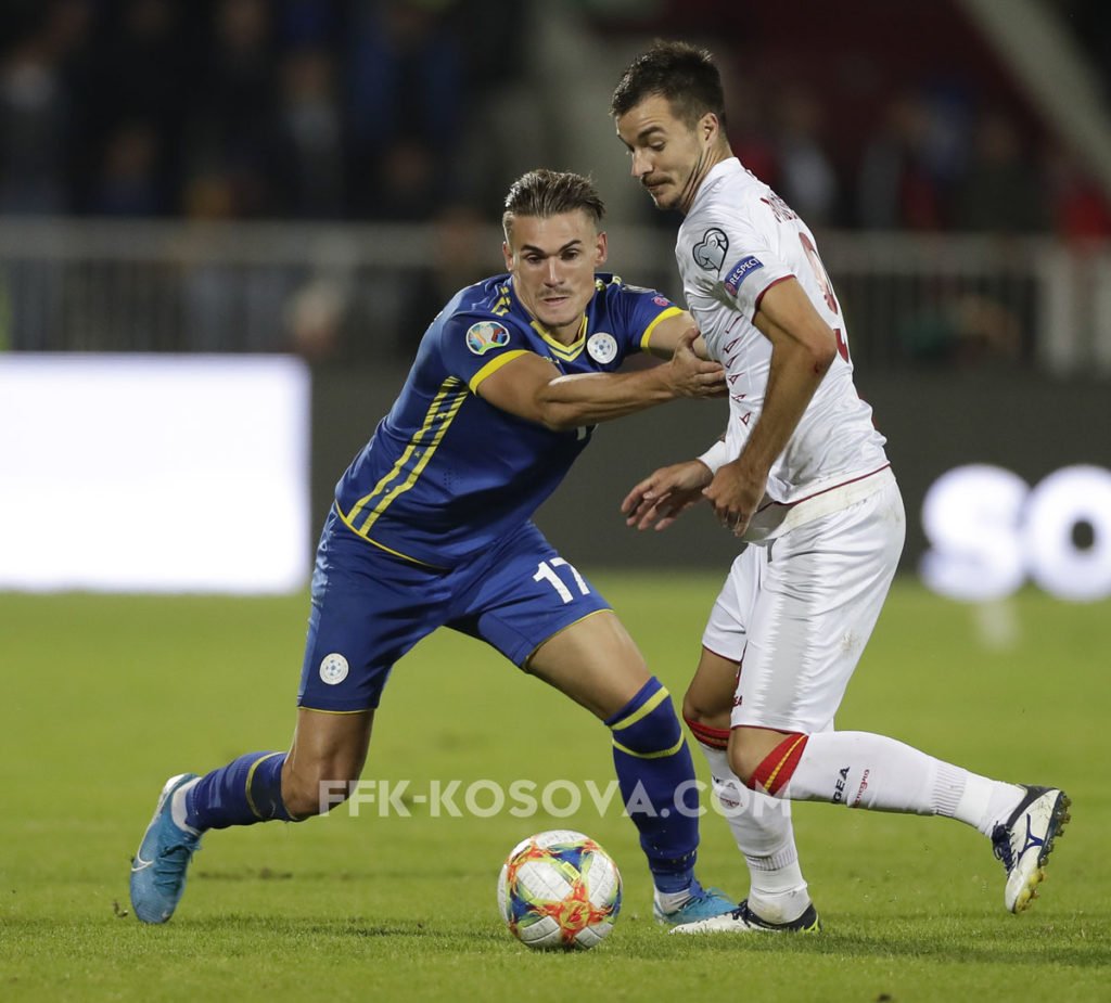 kosovanfooty_EN's tweet photo. More images from last night's action between #Kosovo and #Montenegro.
#KOSMNE | #BashkëPërKosovën https://t.co/lnLEVMYoon