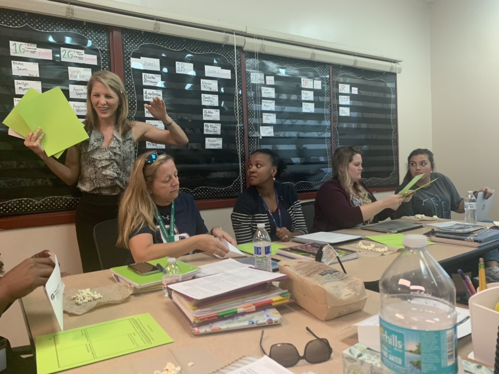 NewRiverElemen's tweet photo. 3rd grade diving into core action 3 with Anita Alexander’s support. Thank you for supporting our learning! #committed2success @anitter7_anita https://t.co/d0uVp3H9aE