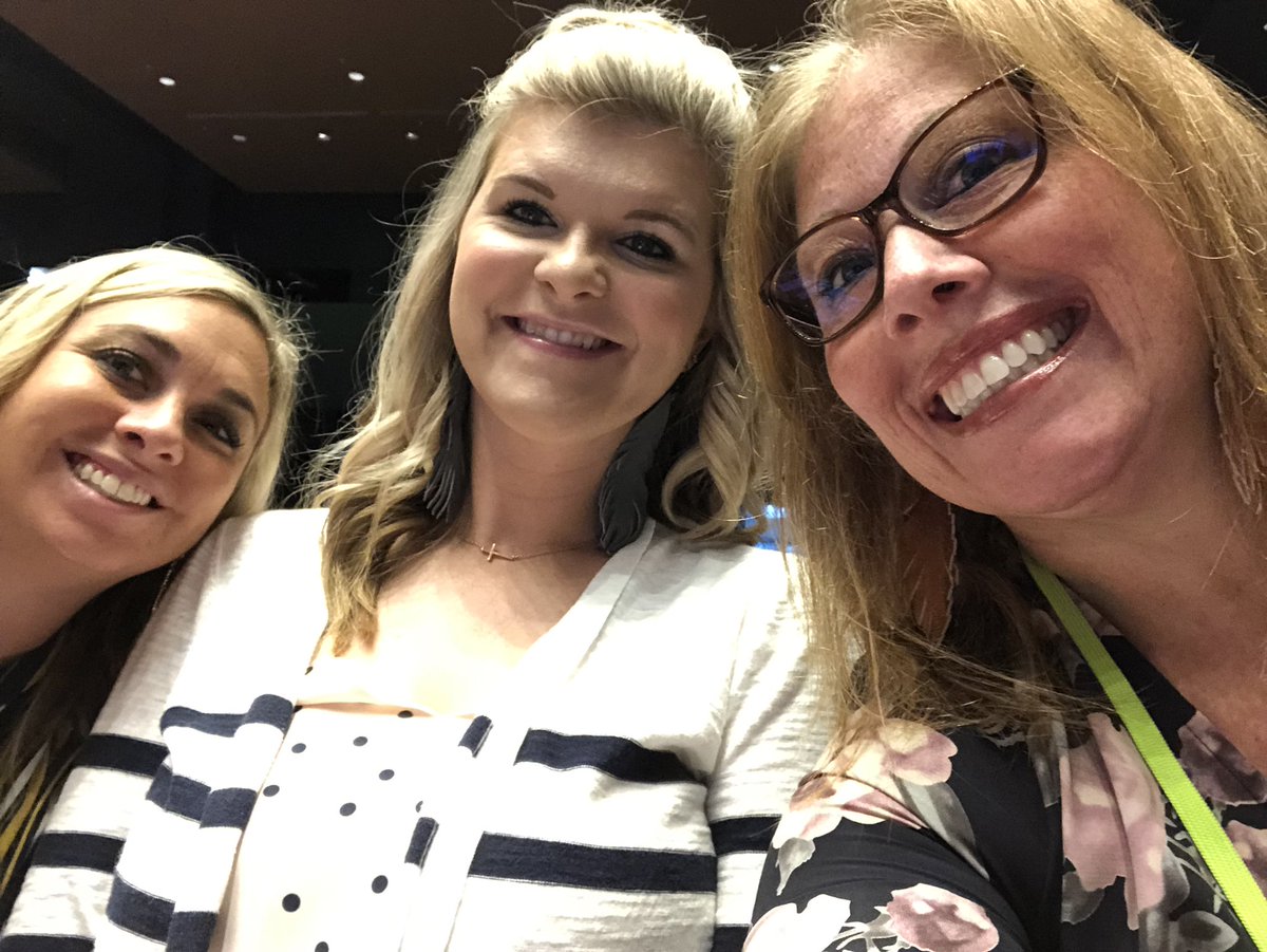 SLK0205's tweet image. Learning with my peeps. @NES_Braves #plcconference