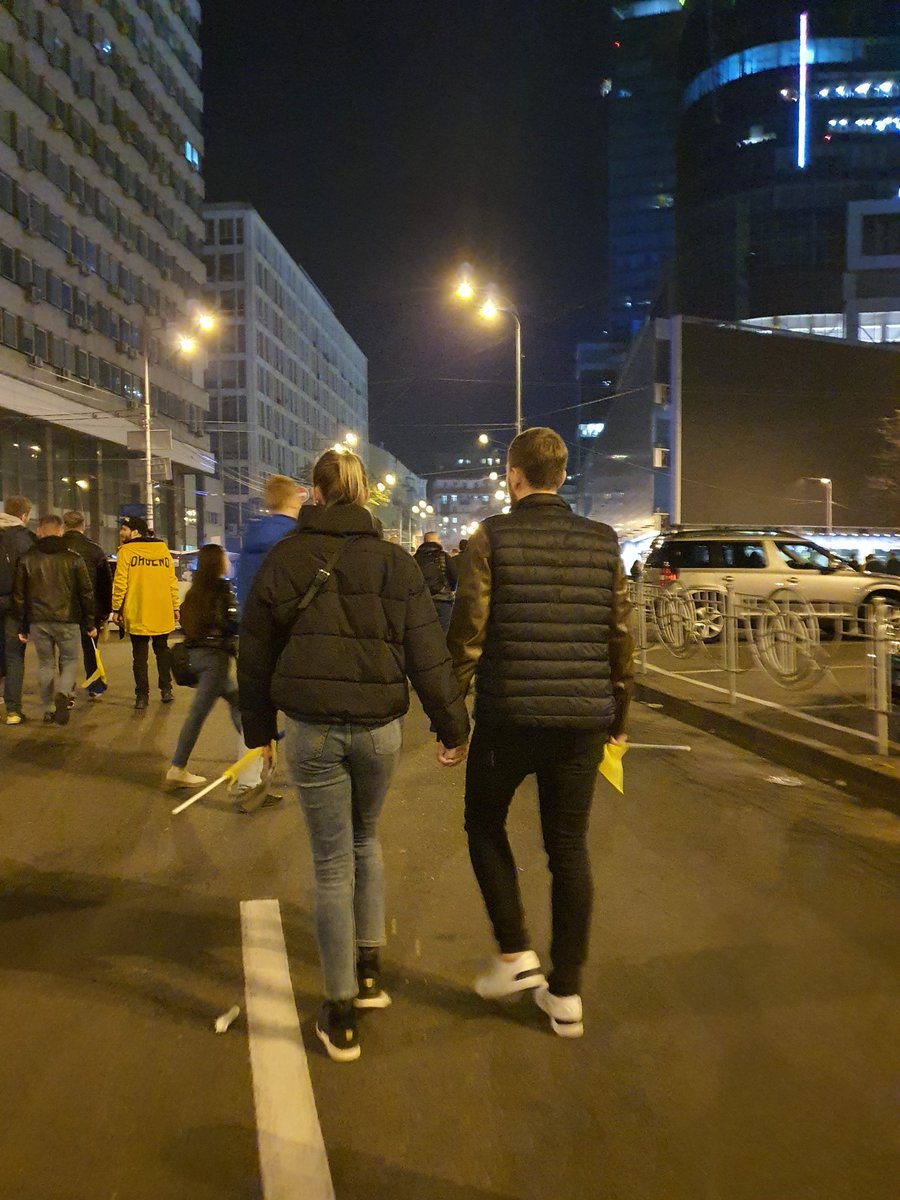 sharpatska's tweet photo. @and_kolesnik  с женой вчера был ))) так что не в запое #кфдрафт https://t.co/Ini1EvTshV