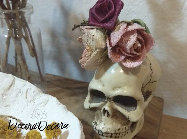 DecoraDecoraes's tweet photo. Calavera de Halloween https://t.co/TwwMocWohw https://t.co/BIhLXc1e0x