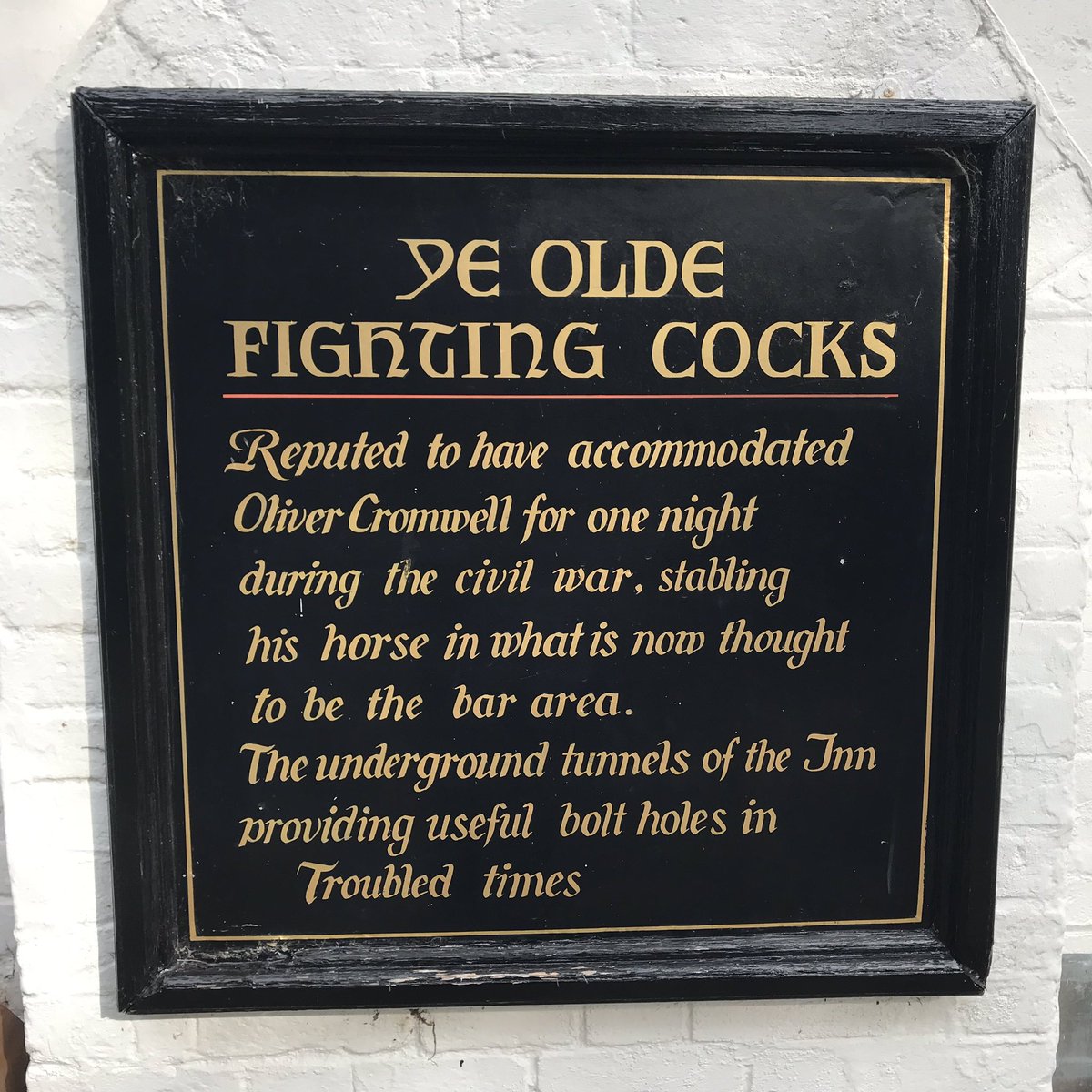 We take luncheon at Ye Olde Fighting Cocks, a one time pigeon house where Oliver Cromwell once stalled his horse behind the bar, & which is reliably reported to be the  #OldestPubInEngland**I need to check this with  @guywalters