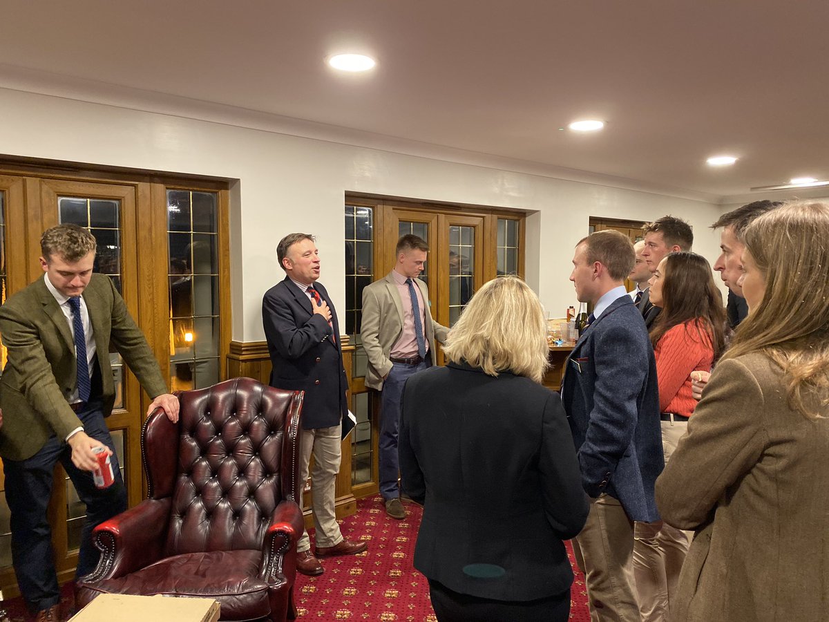 AgcSandhurst's tweet photo. OCdts from all 3 intakes either already confirmed AGC or expressed a firm interest gathered for the announcement of first unit assignments for the Snrs. Great atmosphere and sense of belonging @ArmySPSHead @ArmySPSSM @RecruitmentAgc @UrchTyrone @AGCSgtMaj @rhqagc @RMASandhurst https://t.co/45c7bgNZc0