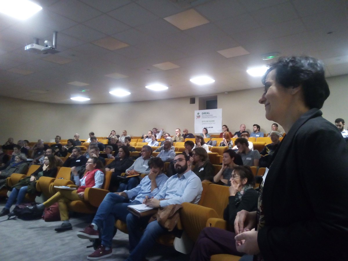 AlterreBFC's tweet photo. Le Comité des partenaires de l'Observatoire régional et territorial Énergie Climat Air de Bourgogne-Franche-Comté #ORECABFC, en ce moment à Dijon.
Présentation des travaux de l'Observatoire, dans le grand amphi de la #DREALBFC. https://t.co/nRoyZ7RiJ6