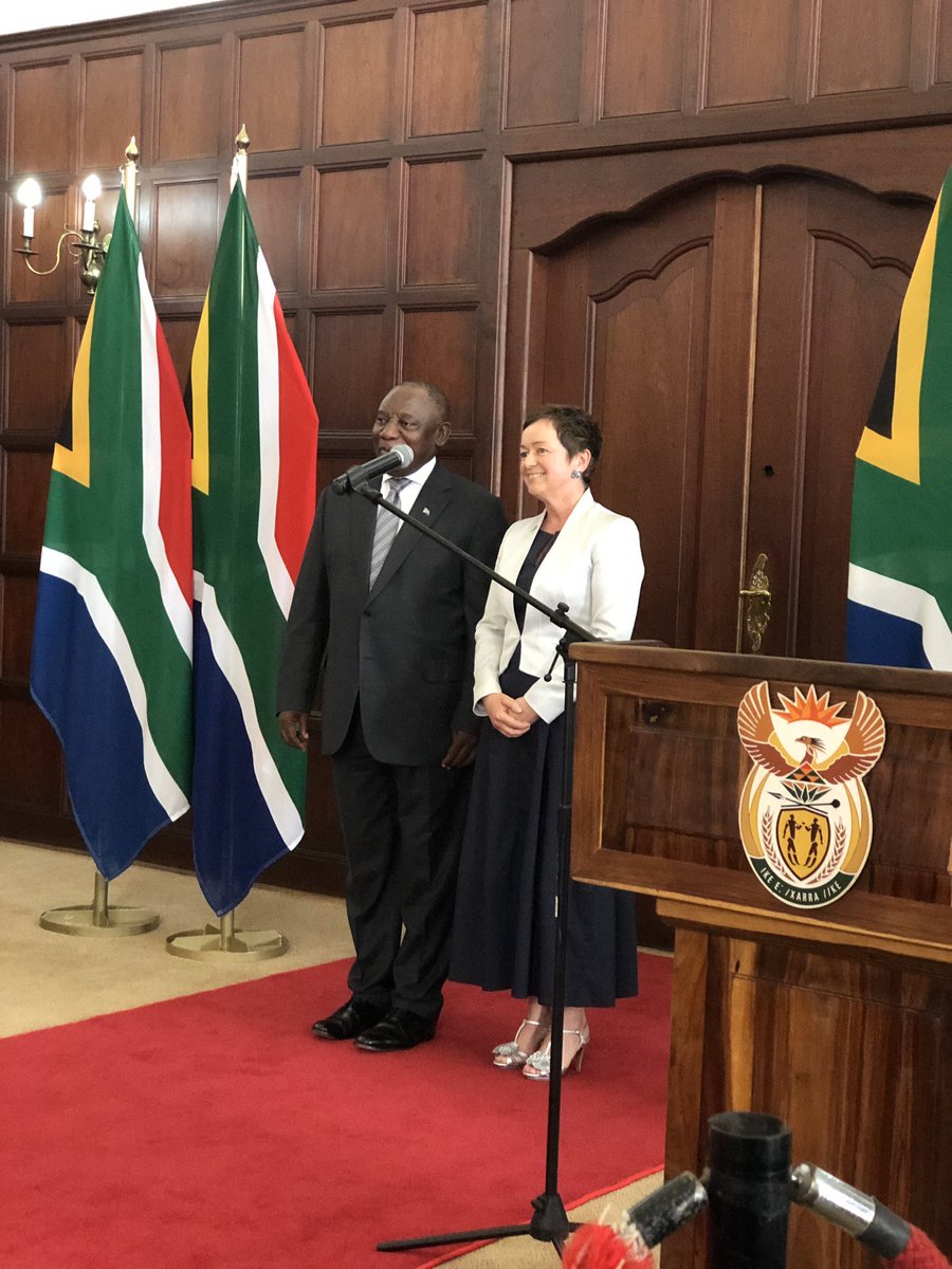 SAgovnews's tweet photo. @IrLEmbPretoria @FGilsenanIRL Ireland Ambassador presents her letters of credence to President @CyrilRamaphosa https://t.co/CFOm5ihkPq