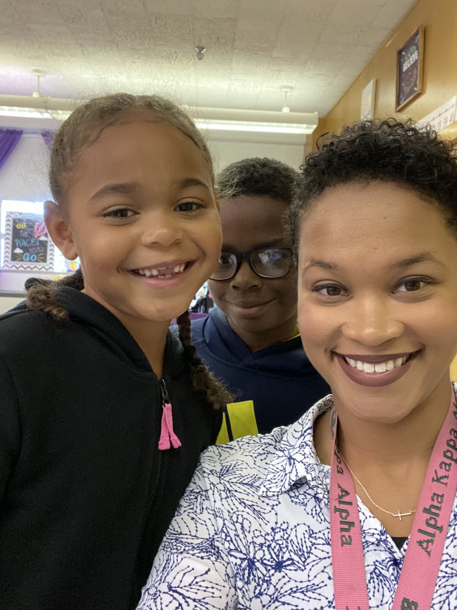 DrJackson85's tweet photo. During an observation these two cubs walked up to me and said Dr. Jackson let me tell you about my Backpack! Way to go Ms. Blessitt! @JFKennedyElem @APKennedyMont https://t.co/AAT2f4CpMq