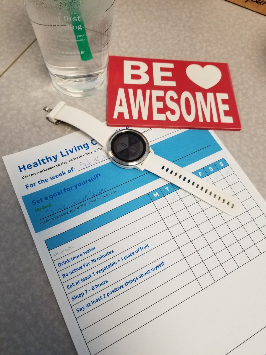 ellejt's tweet photo. Sometimes I have to remind myself to drink my water, and to Be Awesome. So this week I am going to use my Garmin to remind me when to drink. Thank you @anthonyetuggle and @WheelingWOW_CC for the Get Fit Challenge!! #TuggleNation #GetFitChallenge https://t.co/EFIUEccKLW