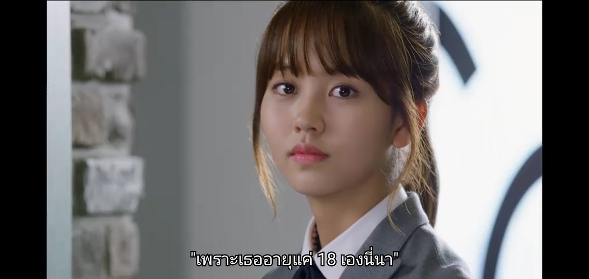 KmlBaifern's tweet photo. School 2015 เวอร์ไทยงิ ฉันชอบคิมโซฮยอนมาก รู้จักนัมจูจากเรื่องนี้ สงสารอึนบีสุดๆ ตอนจบ ประโยคสุดท้าย "ไม่เป็นไรนะ เธอเจ็บปวดได้ เพราะเธออายุแค่18เองนี่นา..." #School2015 https://t.co/5mC2RhXwCq