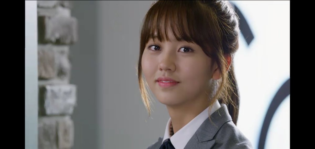 KmlBaifern's tweet photo. School 2015 เวอร์ไทยงิ ฉันชอบคิมโซฮยอนมาก รู้จักนัมจูจากเรื่องนี้ สงสารอึนบีสุดๆ ตอนจบ ประโยคสุดท้าย "ไม่เป็นไรนะ เธอเจ็บปวดได้ เพราะเธออายุแค่18เองนี่นา..." #School2015 https://t.co/5mC2RhXwCq