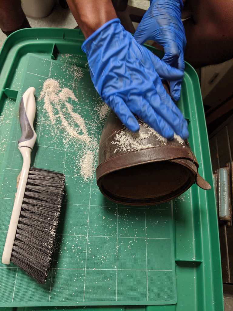 Rutgers_SCUA's tweet photo. Just a little cleaning of leather football shin guards for our @RFootball Exhibit, which opens on Friday!
#Rutgers #RutgersLibraries #RutgersSCUA #IGLibraries #SpecialCollections #ExhibitPrep #HowDidPeopleWearLeatherShinGuards #Rfootball #TheBirthplace #TheHunt https://t.co/TeM3sQ0LgV
