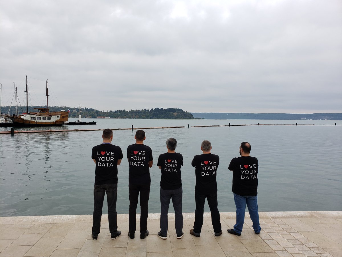 Pythian's tweet image. For the love of data all the way from Slovenia! The Pythian Team at Maker IT conference chilling by the ocean and contemplating big ideas. #PythianLife #LoveYourData #DataGeeks @ncalerouy @matheusdba @daviesluke @MarisDBA @jurebratina