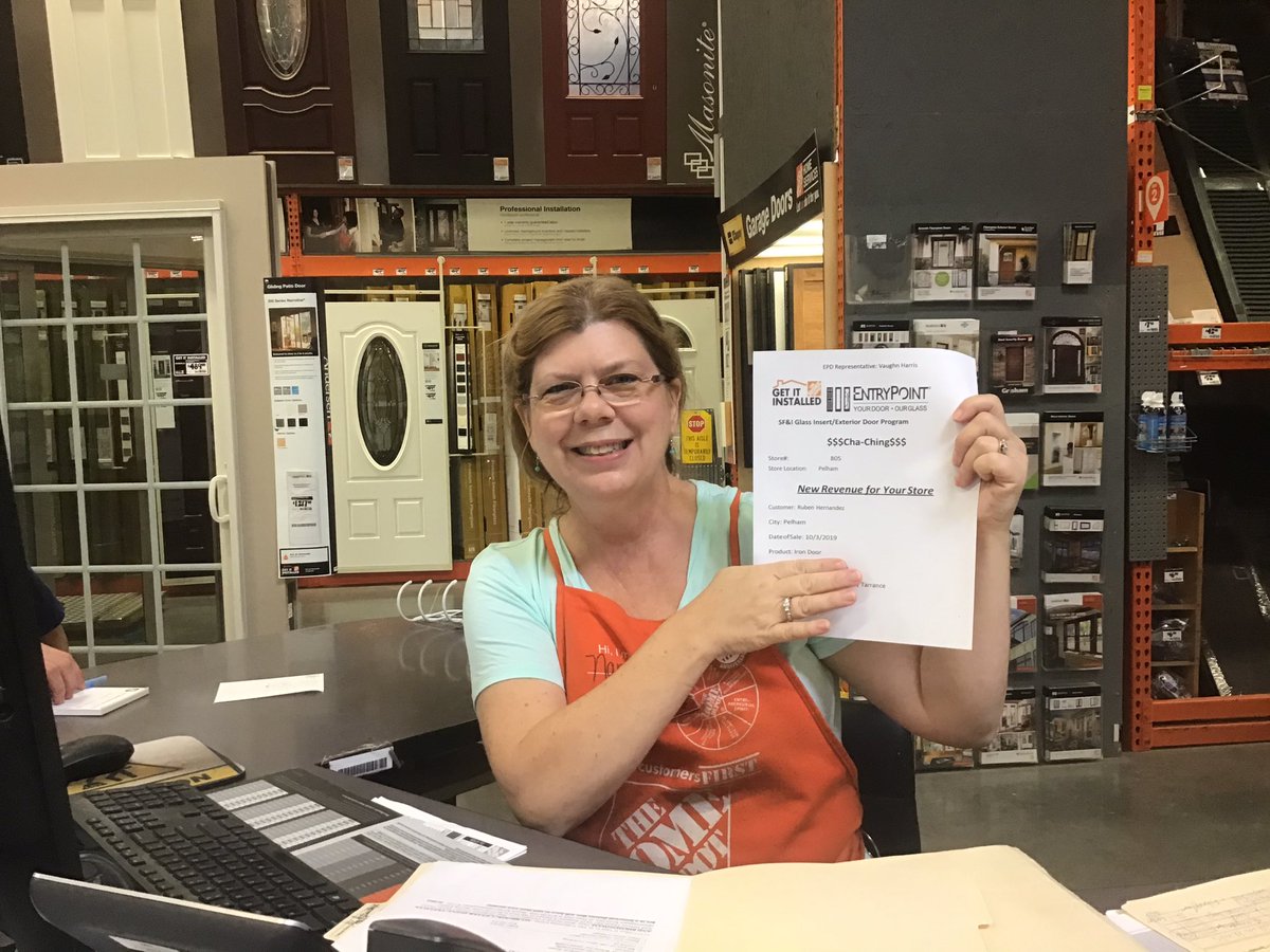 vaughnharris's tweet photo. Guess who’s at it again? Cha-Ching! It’s Nancy whipping up those iron door leads. She loves what she does and it shows!! Nancy, we at @EntryPointDoor appreciate you and the #D30 team at #Pelham805! @kristenmhubbard @MMSdsm @l_tinsley @brettbutlerEPDW #Entrypoint #HomeDepot #Bham https://t.co/Gt856HEIze