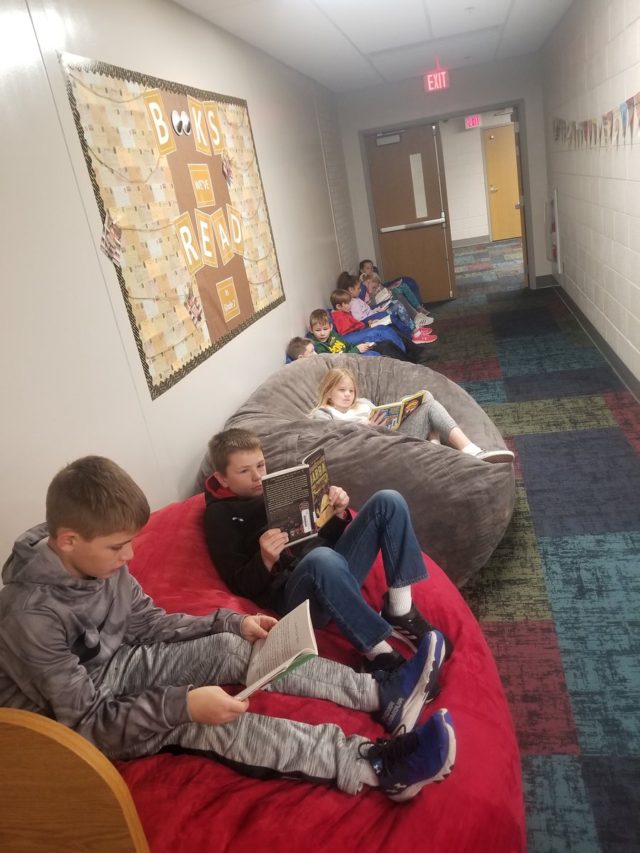 Maasbery's tweet photo. The kids are liking the new seating #centralcassNd #squirrelsMS #SquirrelsES #squirrellibrarian https://t.co/AVmsWNSoMe