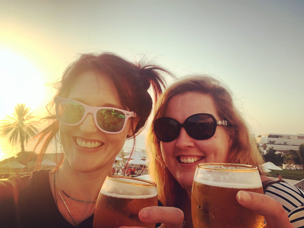 hippi_baby's tweet image. Half term drinks with some serious lovelies... 🍻#friendswhoarefamily #sunshineinmysoul #expatlife #travel #traveller #livelovetravel #muscat #oman