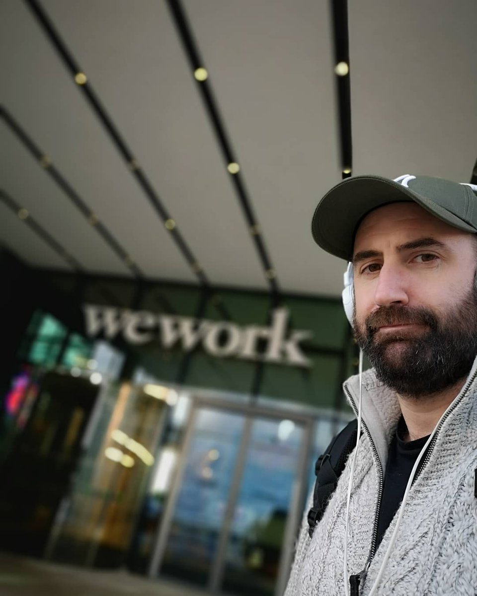 FilmSmartProdu1's tweet image. Out with the team from @fishookapp today to do some 1 on 1 training for shooting your own video. If you want to know what's going on in the city you need to download this app. Great bunch #smartphonevideo #businessgrowth