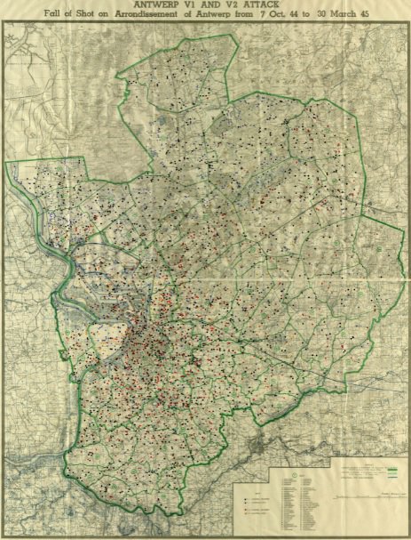 13/11/44: “De V I’s raketbommen vallen in groter getal op de stad. Er is haast geen straat meer of zij is min of meer geteisterd.” #WOII #ravage  #75jaargeleden #verwoesting #Oomes
