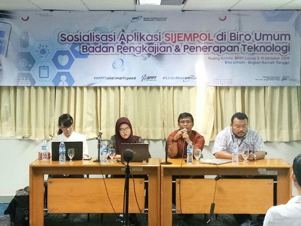 BPPT_ROUM18's tweet image. Sosialisasi Aplikasi SIJEMPOL(Sistem Informasi Jaringan Elektronik Manajemen Poliklinik) di Biro Umum, Badan Pengkajian dan Penerapan Teknologi. 
Jum&apos;at, 11 Oktober 2019
#BPPTSolidSmartSpeed #bppt #bppt_ri #indonesia #indonesiajaya #Jakarta #badanpengkajiandanpenerapanteknologi