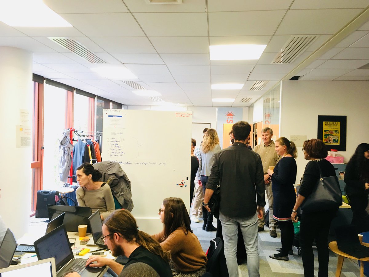 Les équipes de l’ #Agam participent au #datathon dédié aux problématiques de #Mobilité #Emploi #Logement pour imaginer un prototype innovant au service des usagers, entreprises et professionnels