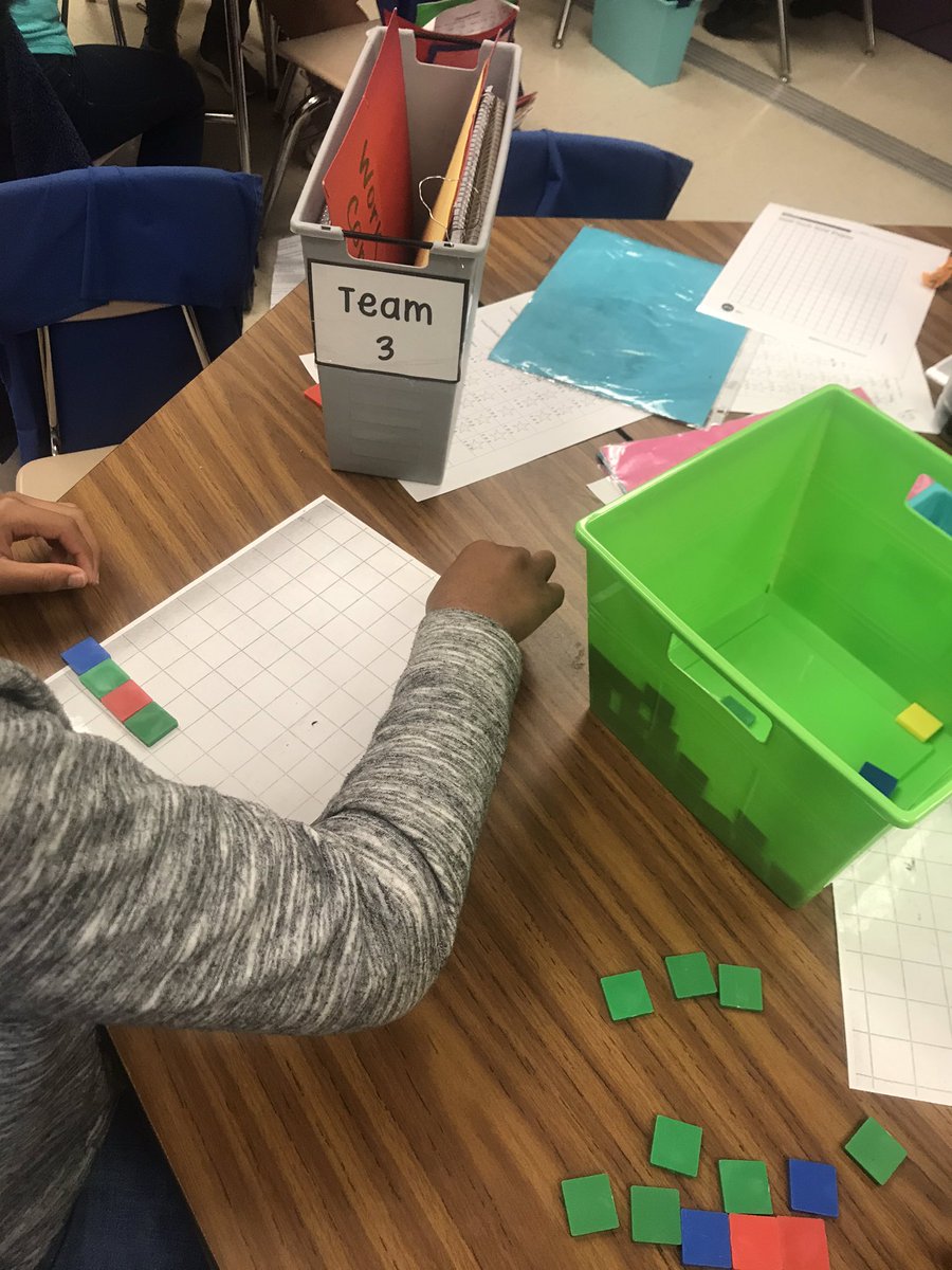 Ms. Hunt tweet media