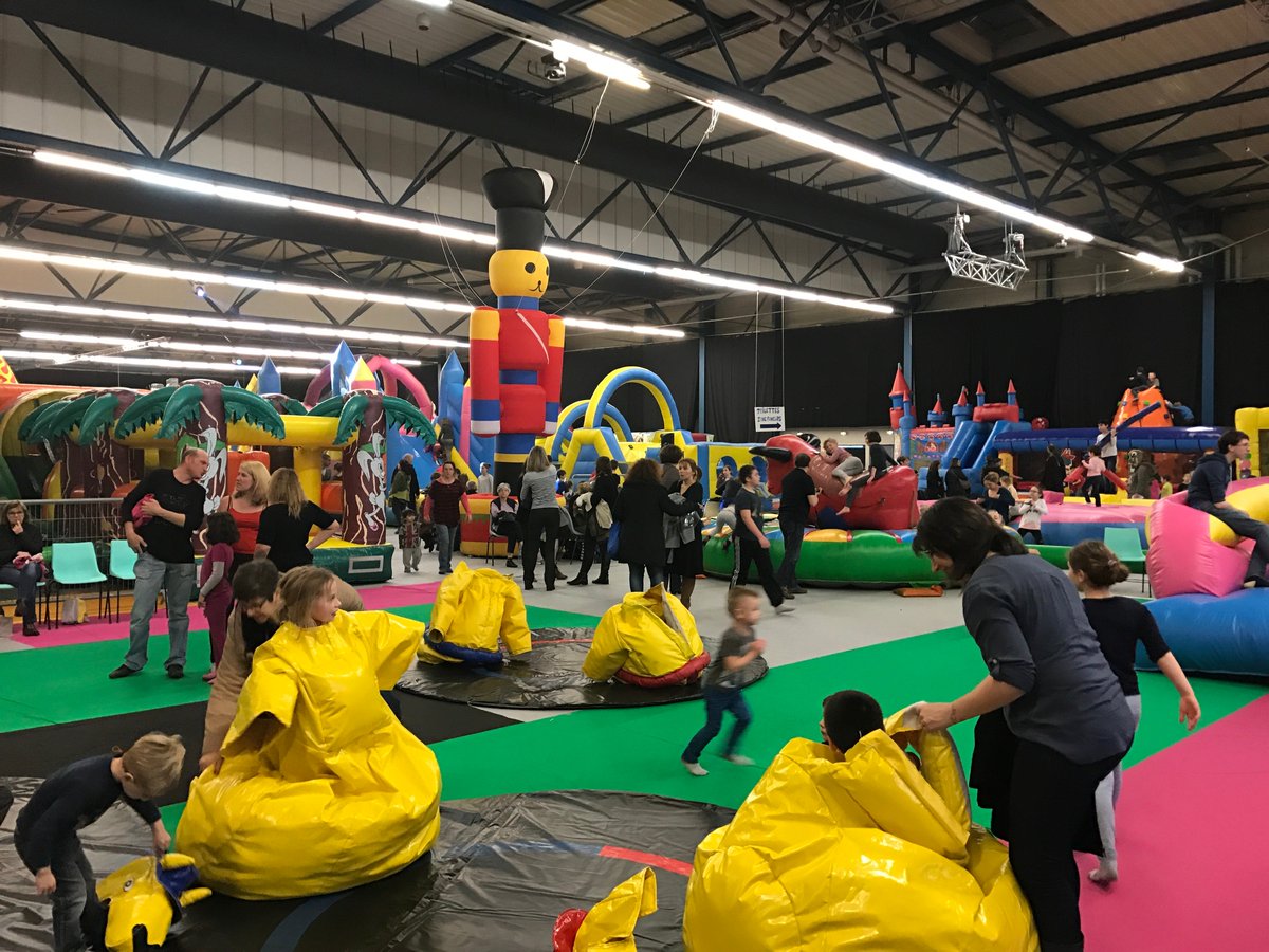 Airparc is back 24 oct au 1er nov
Air Parc revient à Auxerrexpo !!!! Du 24 octobre au 1er novembre 2019. Venez profiter de nombreuses attractions et jeux gonflables, 6000 m² pour se défouler dans des structures gonflables géantes. Un espace de 1000 m² pour les moins de 5 ans.