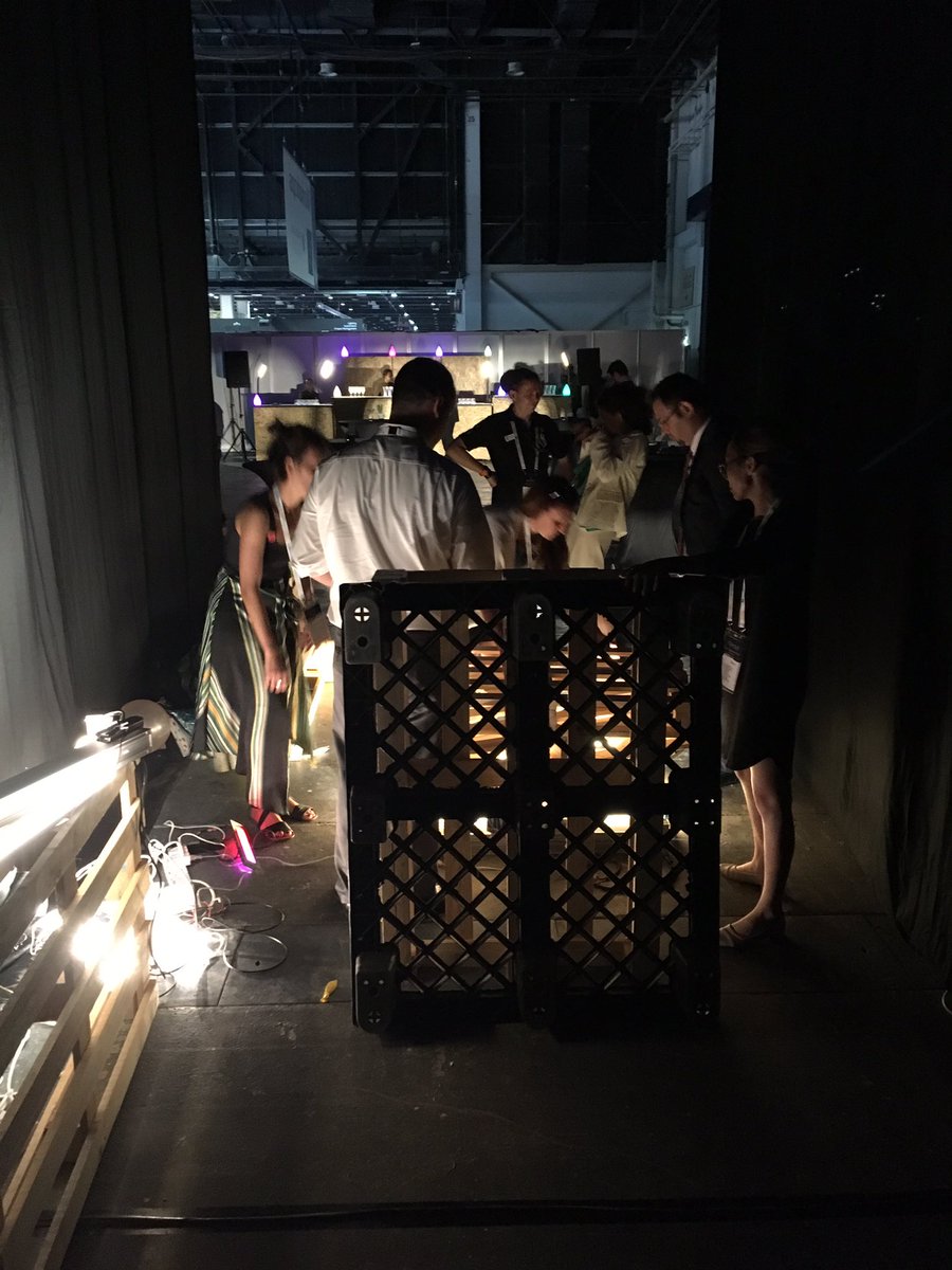 SLL100's tweet image. ACTION STATIONS! Ready Steady Light Middle East is GO @LightMEOfficial @LightFunc @lightcollective #ReadySteadyLight #LightME