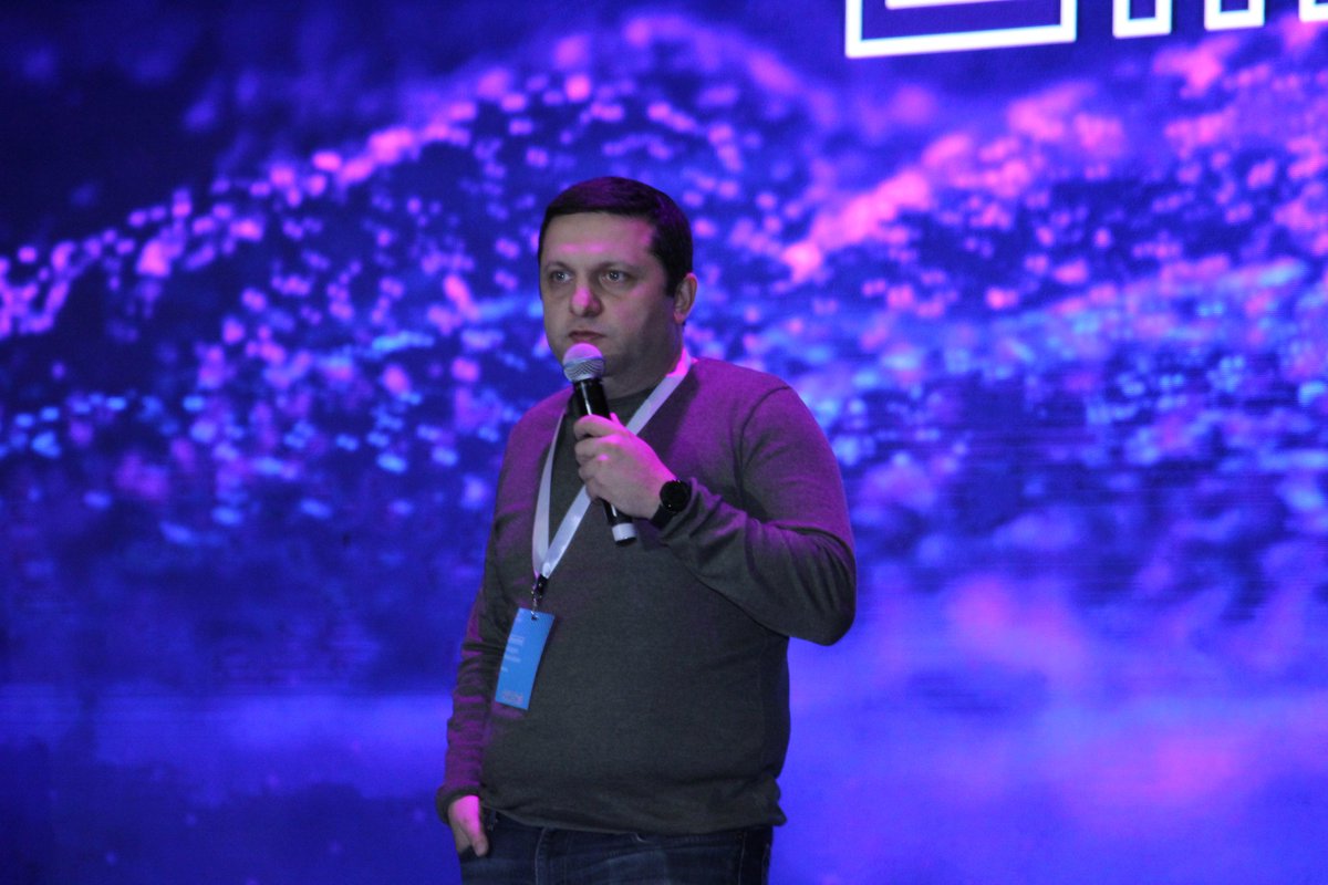 ChainPointConf's tweet image. Meet our next participant for the #StartupBattle, Stackdev created by Vazgen Manukyan.😊It is a knowledge-sharing platform where users get paid for asking questions and contributing quality answers.Cross thingers for them!😍
#ChainPoint19 #thinkthefuture #nooor #CP19StartupBattle