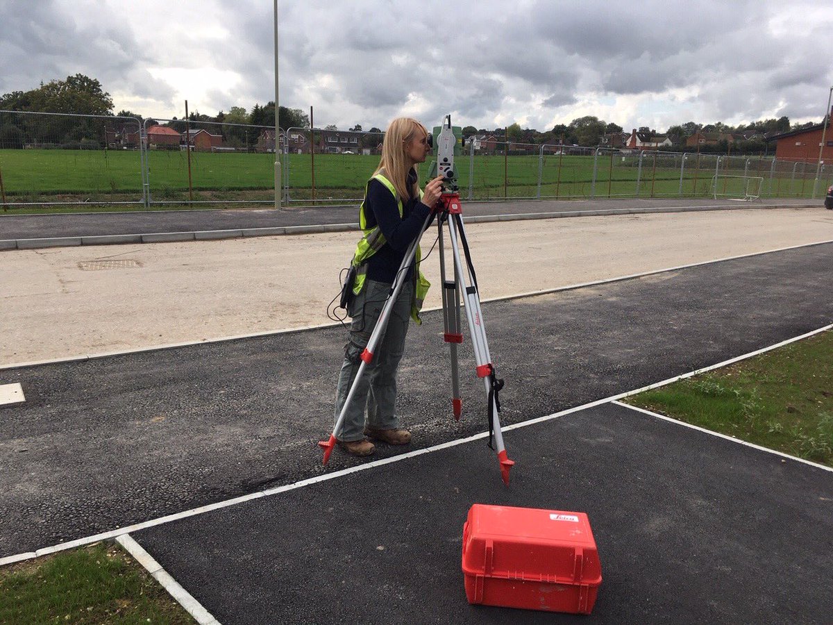 I_am_LisaAllen's tweet image. Brilliant day out with an @OrdnanceSurvey surveyor. Got to see the detailed work that goes into making our data and maps so detailed and trusted! Proud to contribute to #MasterMap