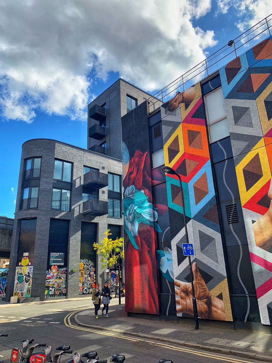 More submissions for our #Spark44LDN ‘East London Street Scenes’ photography series. This one comes from Designer <a href="/geezadavey/">david price</a> 

#Sparklife #StreetPhotography #EastLondon #Shoreditch