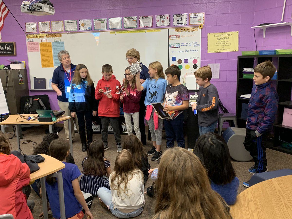 MrsPeetsTweets's tweet photo. Thank you DTE for helping us learn about energy efficiency today! #heritagelearn https://t.co/WbXtGJmdpa