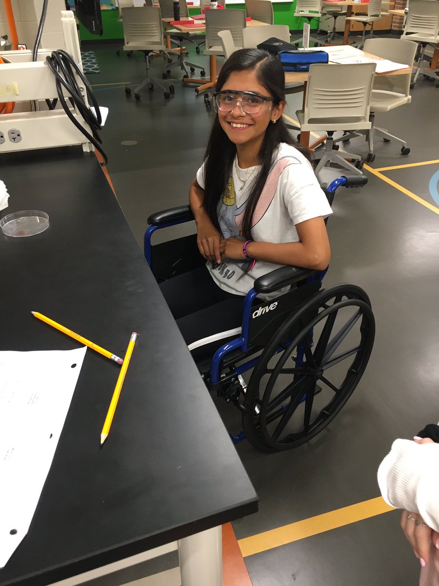 mwebs17's tweet photo. Ss @109Shepard investigate water filtration devices using the engineering design model #waterfiltration #ScienceRocks #labskillz https://t.co/77UwjTaq4o