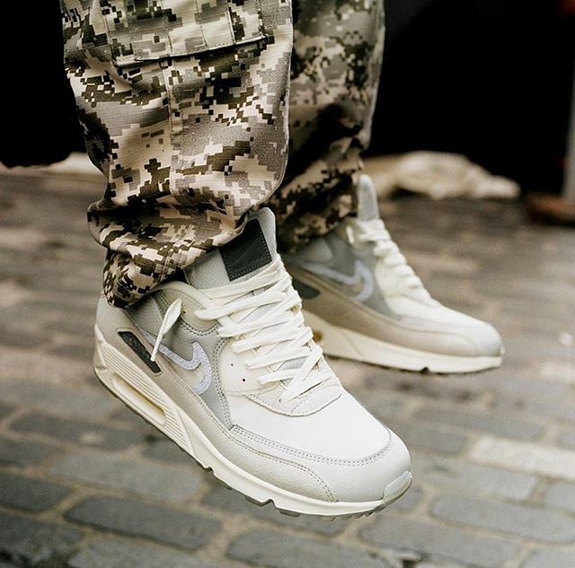 air max 90 kicks on fire