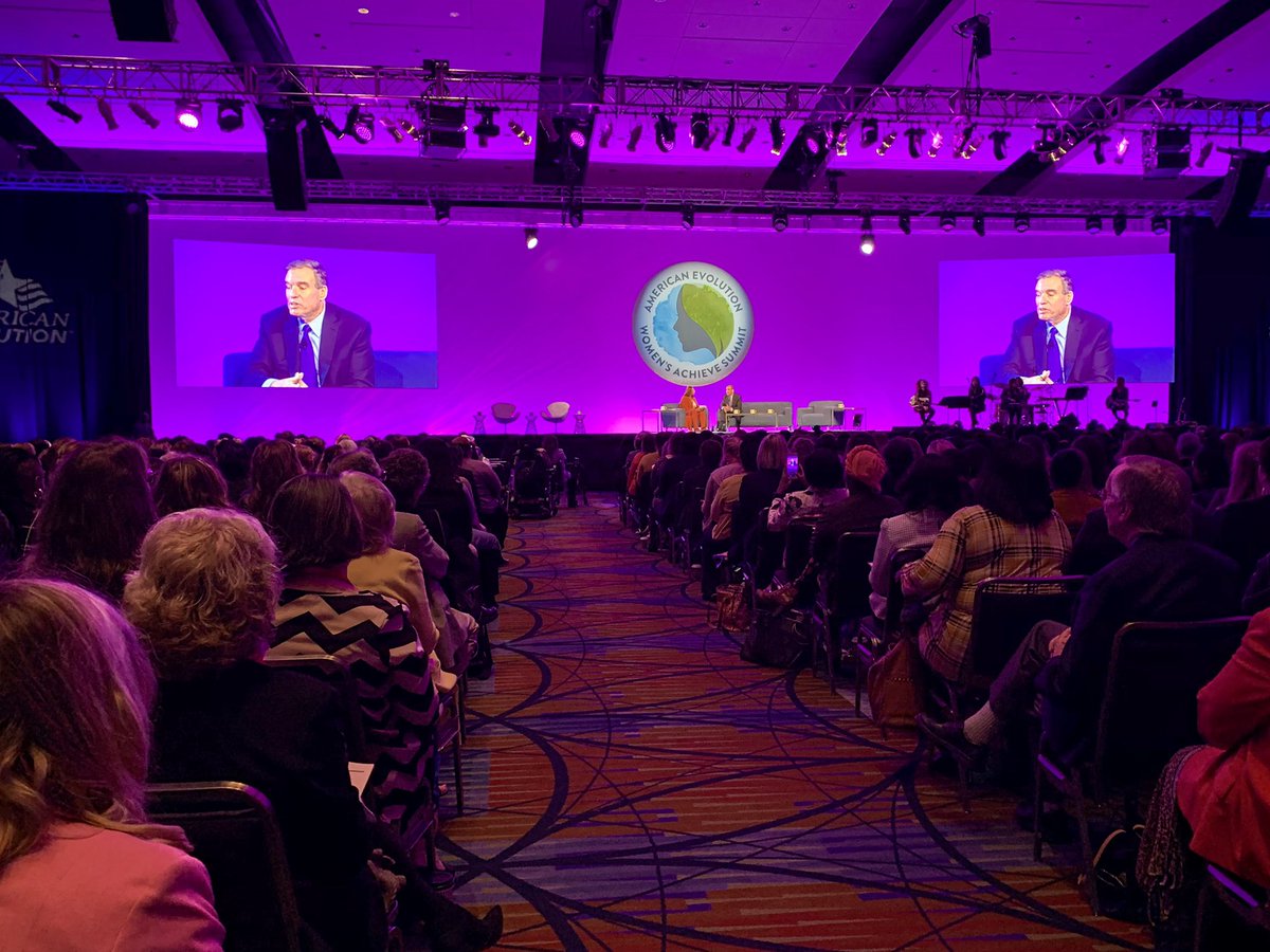 MarkWarner's tweet photo. Great conversation with @IAMQUEENLATIFAH today in Richmond at the @Commemorate2019 #WomensAchieve Summit, celebrating 400 years of women’s achievement in Virginia and the United States. https://t.co/7d6fSQayZk