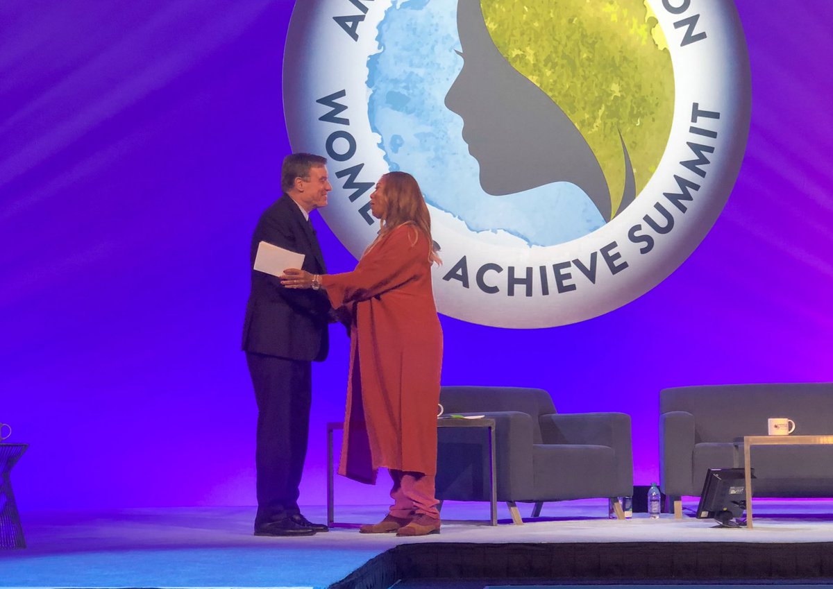 MarkWarner's tweet photo. Great conversation with @IAMQUEENLATIFAH today in Richmond at the @Commemorate2019 #WomensAchieve Summit, celebrating 400 years of women’s achievement in Virginia and the United States. https://t.co/7d6fSQayZk