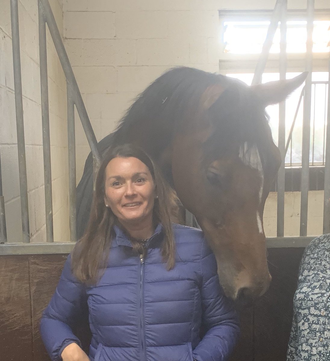 Tamsin_Drew's tweet photo. Such a privilege to meet #enable on Sunday and now to hear she is staying in training for 2020 #bestmare #flatracing https://t.co/Bb6qrBZtWv