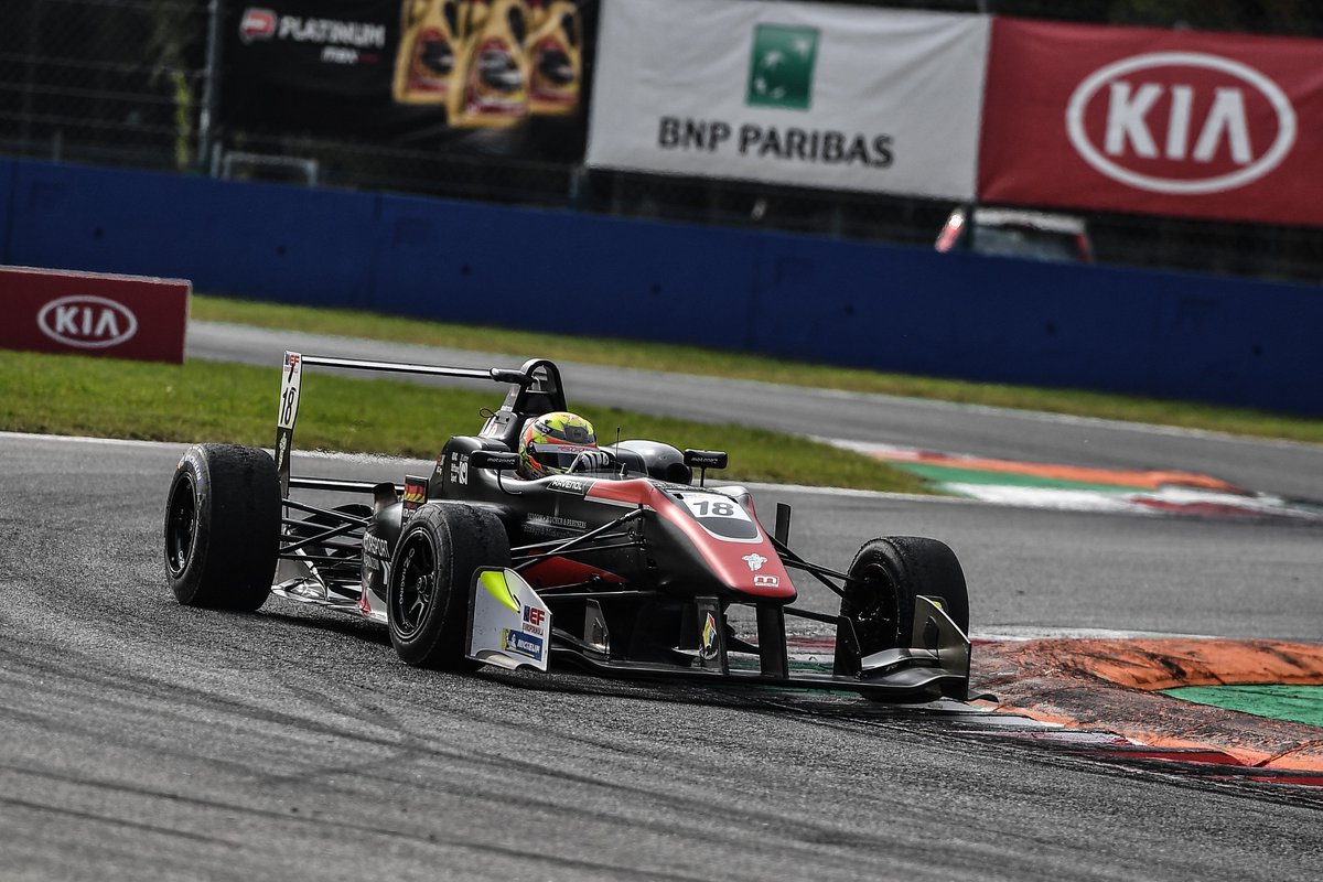 NiklasKruetten's tweet photo. The best pics of last weekend in Monza.๐๐
#addmanagement #pioneeredathleteperformance #bellracing #nk4 #TeamMotopark #hydrorace #jmdhelmets #stiftungsport https://t.co/nQ1anfhVKu
