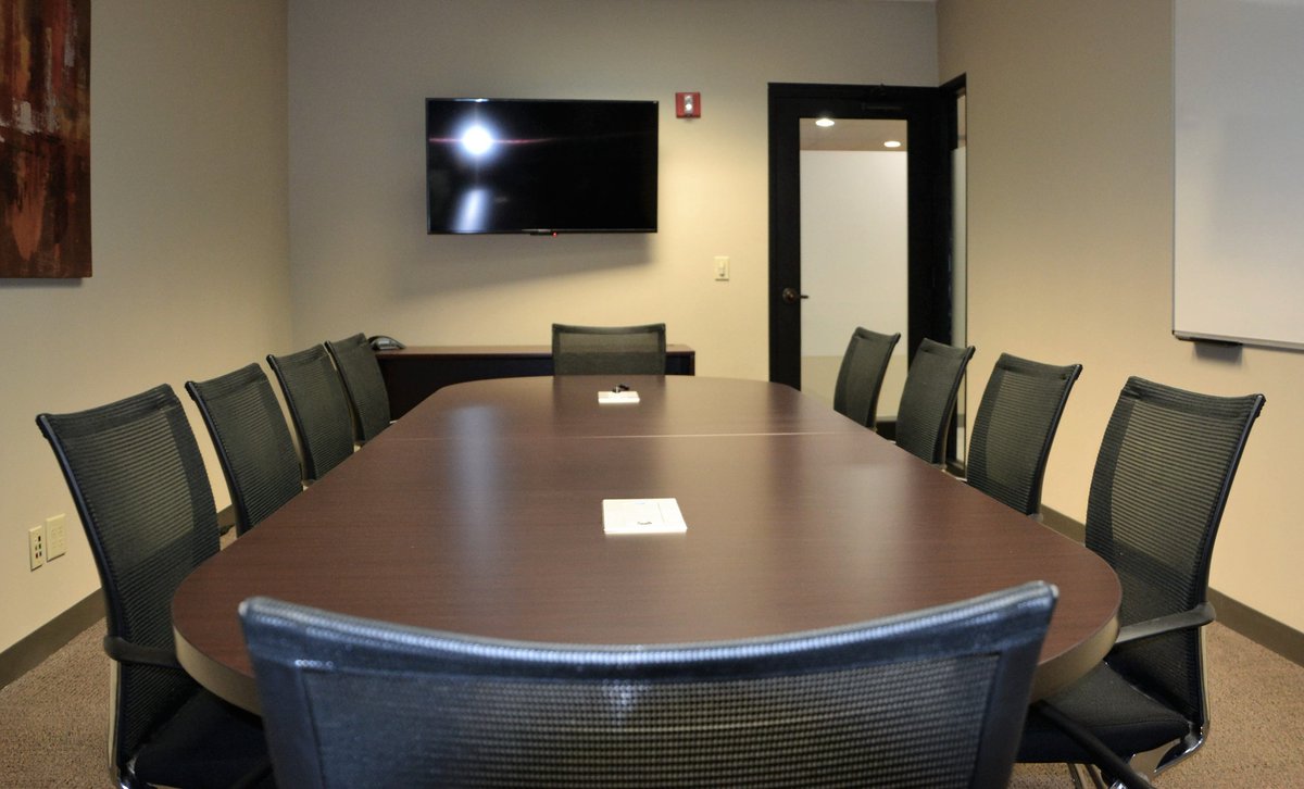 OEColumbus's tweet photo. As a work from home professional, would you invite clients to your home for a business meeting? 
#workfromhome #entrepreneur #conferencerooms #sharedworkspace 

https://t.co/hZgMNJog39 https://t.co/QnYNDcP122