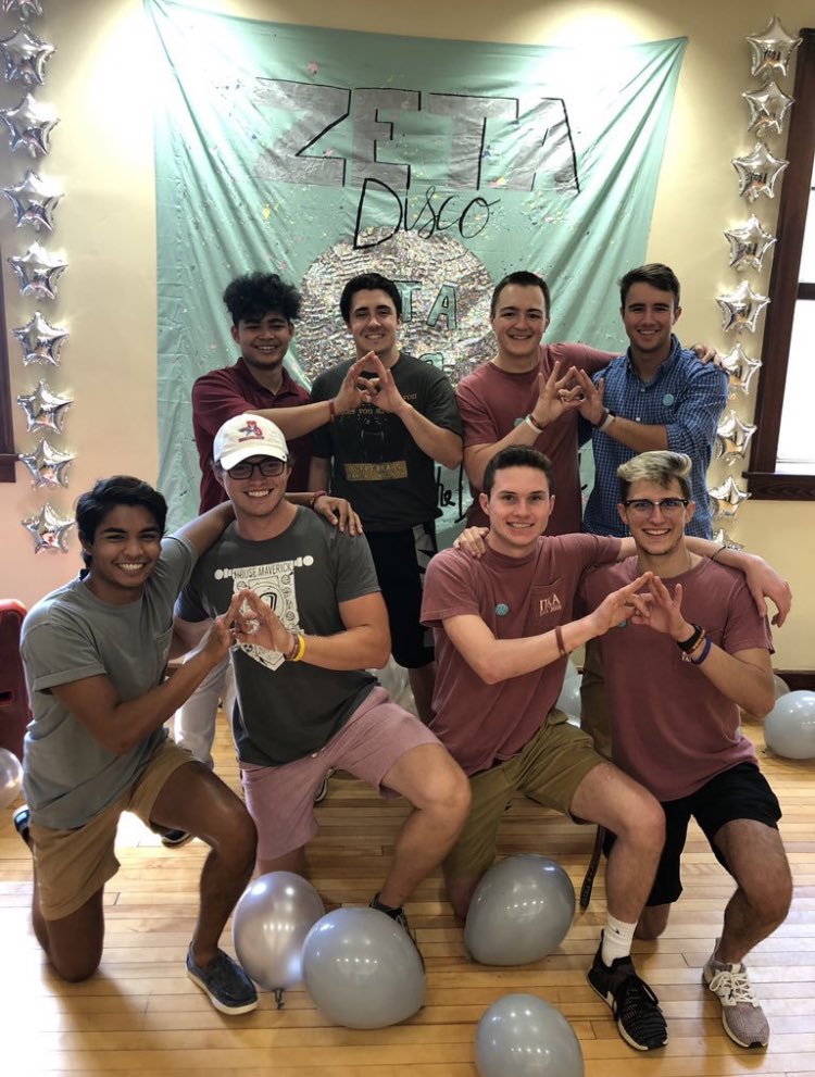 UNO Pikes tweet media