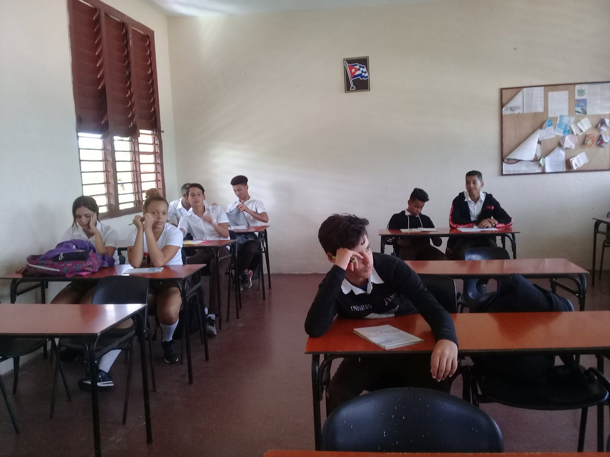 DuardoLiem's tweet photo. Las escuelas del deporte  en Villa Clara cuentan con    nuestros  jóvenes universitarios  en  apoyo a la docencia. 
#SomosCuba 
#SomosContinuidad 
#PensarConTodos  Es #PensarComoPaís https://t.co/P79V9uinXe