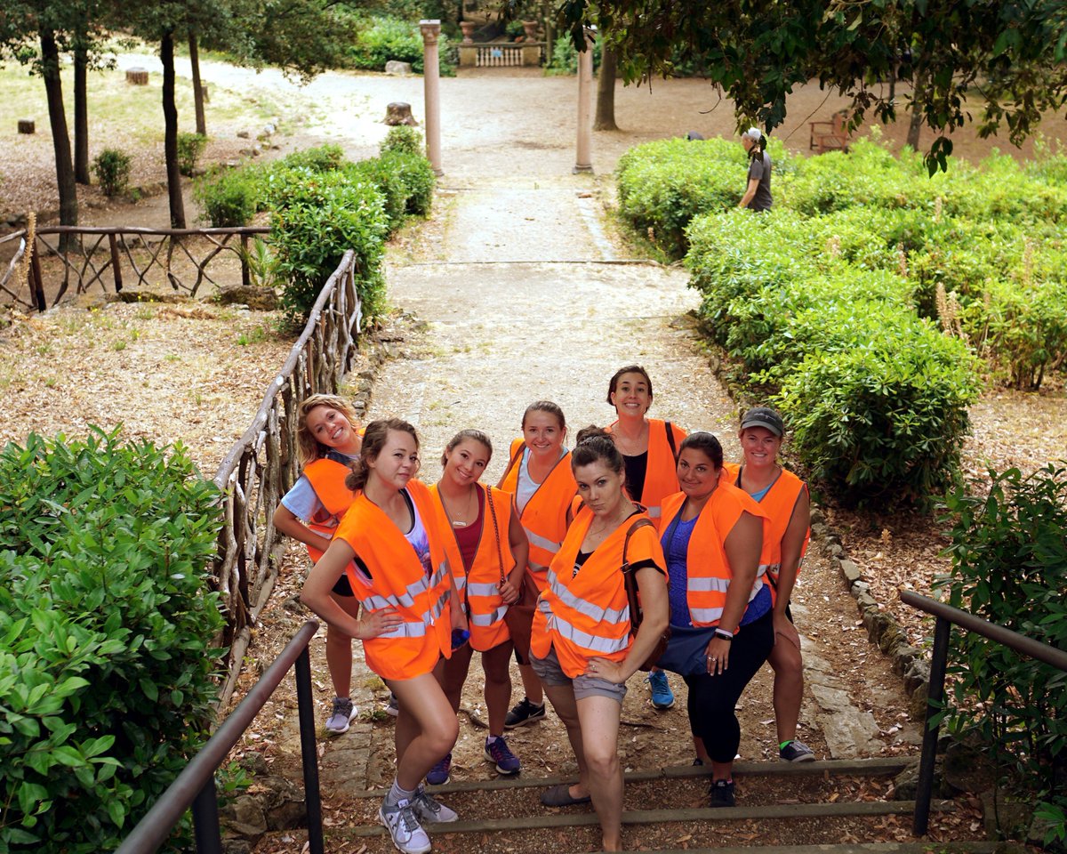 Did you know you can take your cause abroad? Whether volunteering at Ronald McDonald House, cleaning local parks and gardens, or helping raise money for a good cause, our students always leave #Florence a better place than they found it! #philanthropy #GivingBack