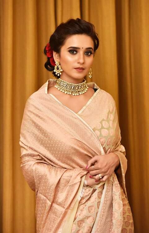 imViTharvian's tweet photo. Queen of our heart ❤❤
@imsurveshivani https://t.co/V7yAq4MXSo