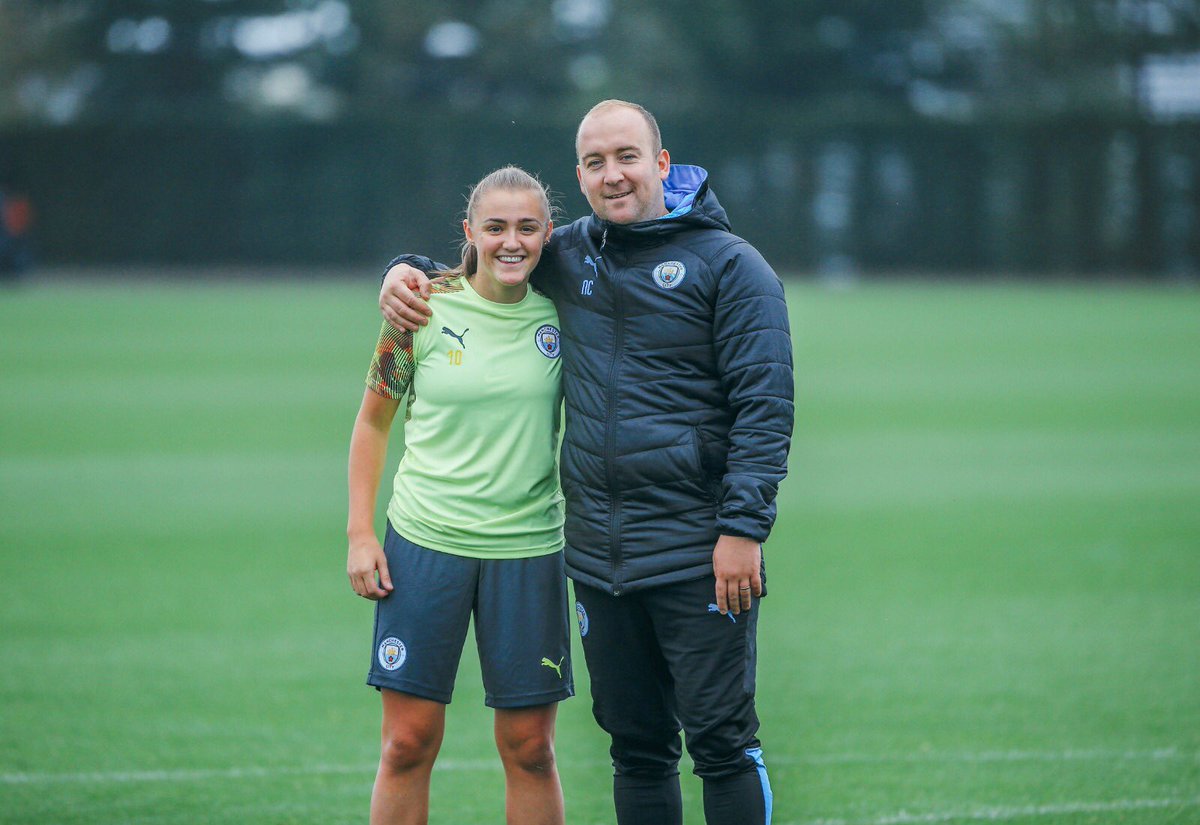 Final preparations for the first leg of a tough @championsleague tie vs <a href="/AtletiFemenino/">Atlético de Madrid Femenino</a> tomorrow - hope to see as many of you down the Academy Stadium as possible to help the team bring it home! 🐎 

Thanks <a href="/tflathers/">Tom Flathers MCFC</a> for the great photos as always! 📸 

#mcfc #mancity