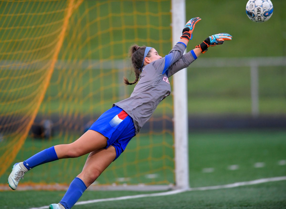 jcalvinmeyer's tweet photo. .@hcpss_chs girls soccer goalie Ashley Bilger has been "nearly flawless" this year, according to her coach. The senior is enjoying a solid campaign for the Eagles this year. To read about @ashbilger and the rest of the Eagles girls soccer team, CLICK HERE: https://t.co/QbP7lgTUoy https://t.co/5ElAJsoAhs