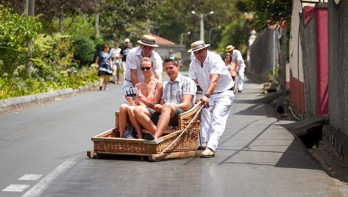 Visit Portugal on Twitter: "Slide down to #Funchal from #Monte, way up the hill, on a very special ride: #wicker #toboggans. https://t.co/ylSGlzriMv Two drivers, the “carreiros” (typically dressed in white and wearing
