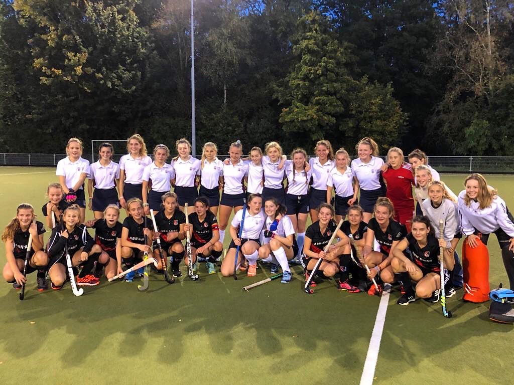 MakingTraxLtd's tweet photo. Perfect end to @GWC_Sport tour, taking home an 7-1 victory vs Amsterdam. Well done to all involved. We hope that topped off your trip and you have had a great time 💪🏽🏑 https://t.co/AGklda5cEc