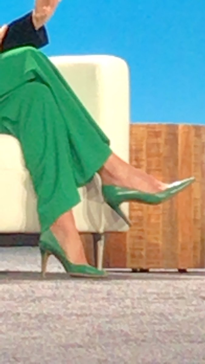 Xochitl's tweet photo. these blackbaud green heels are AHmazing! @conniebritton #bbgreen #bestdresseddogooder #bbcon #bbcon2019 https://t.co/2VrlHPgHMU